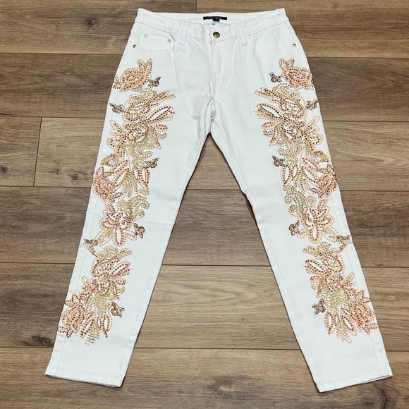 🌟Juliette🌟Elegant White Embellished Jeans - Picture 1 of 6